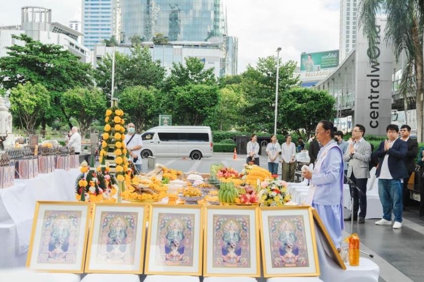 พระตรีมูรติ ผู้ประทานความรัก ความสำเร็จ 😍 พระตรีมูรติ (พระทัตตาเตรยะ)  เปิดจองครับ