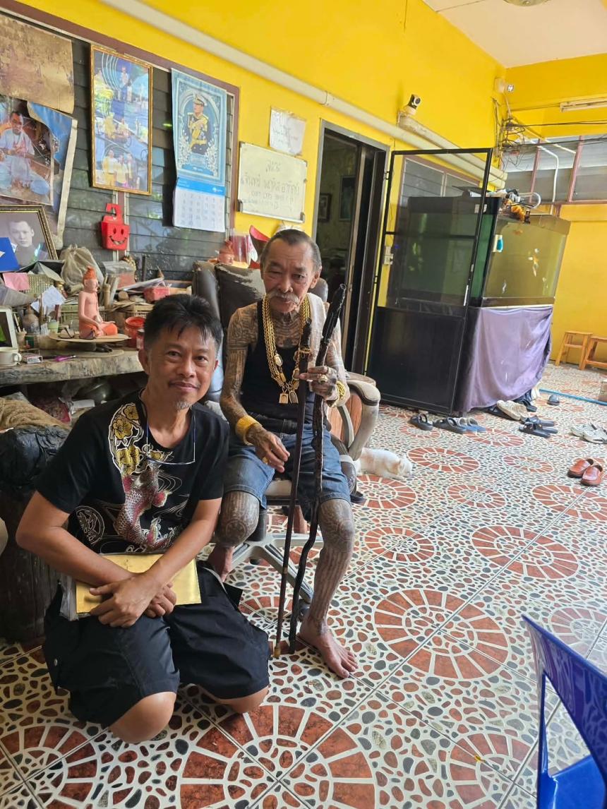 บรมครูปู่เจ้าสมิงพราย นะเศรษฐีเนื้อโลหะธาตุ งานพุทธศิลป์หล่อร่วมสมัย ปลุกเสกโดย..2 ฆราวาสจารย์จอมขมังเวทย์ เปิดจองครับ