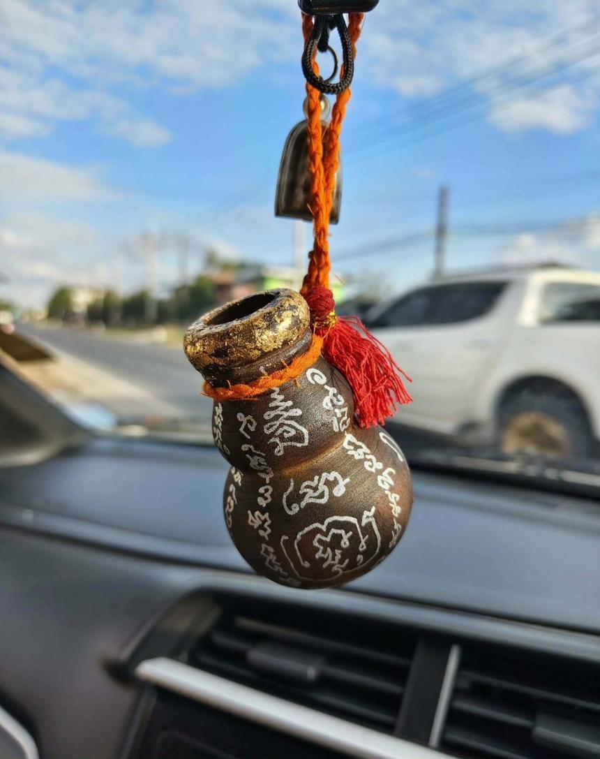 สุดยอดวัตถุมงคล 🎯 🔥🔥เเห่งวัดทุ่งนาใหม่  ปี 68 น้ำเต้าดูดทรัพย์ 9รอบ เปิดจอง