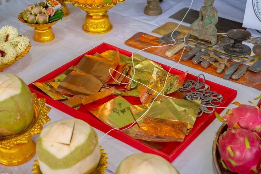 หลวงปู่ทวด_พ่อท่านคล้าย เปิดจองครับ