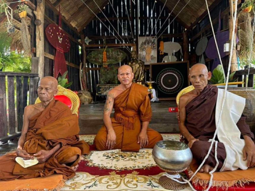 หลวงพ่อธรรมดล กิตติปัญโญ เปิดจองครับ