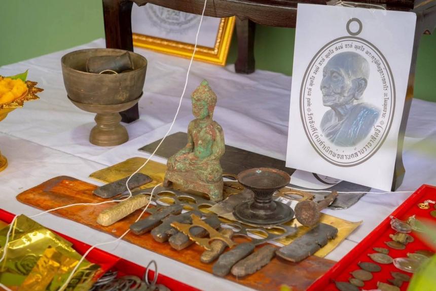 หลวงปู่ทวด_พ่อท่านคล้าย เปิดจองครับ